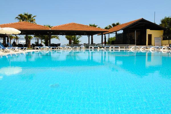 Club Akman Beach Hotel