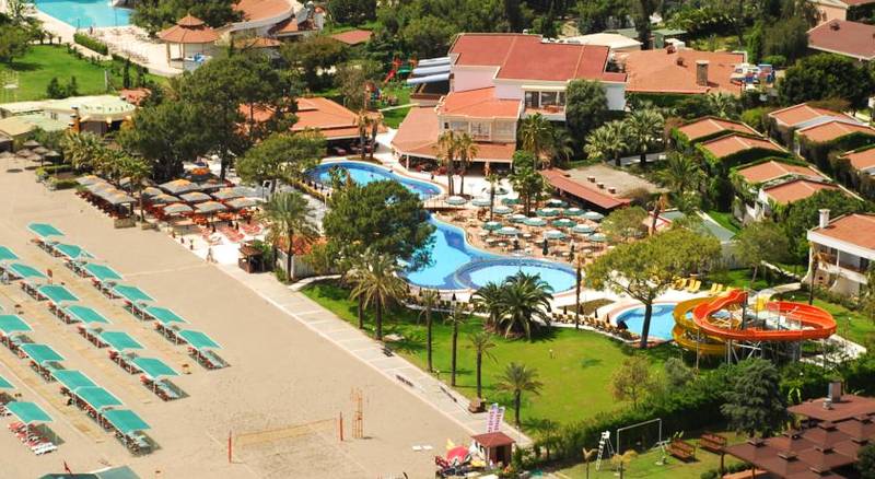 Club Boran Mare Beach