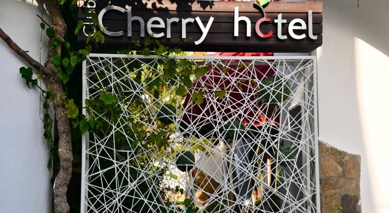 Club Cherry Hotel
