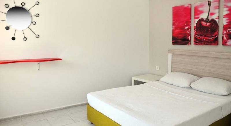 Club Cherry Hotel
