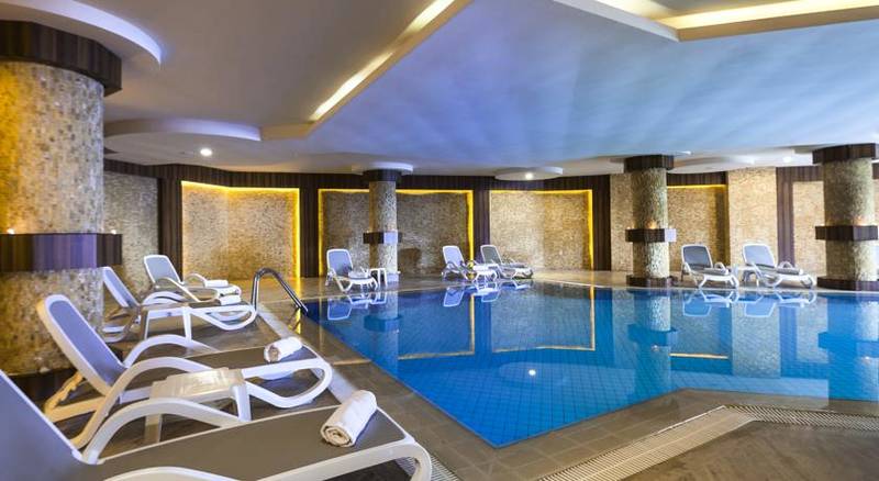 Club Hotel Turan Prince World Hotel