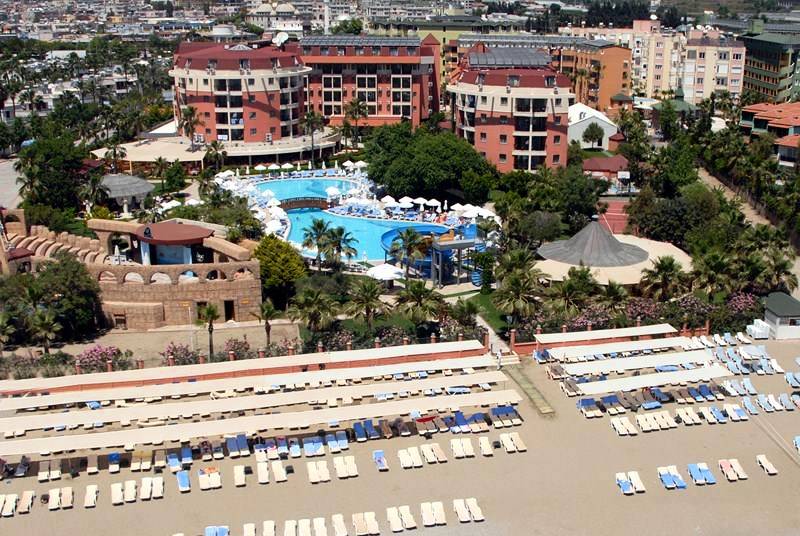 Club Mirador Beach Hotel