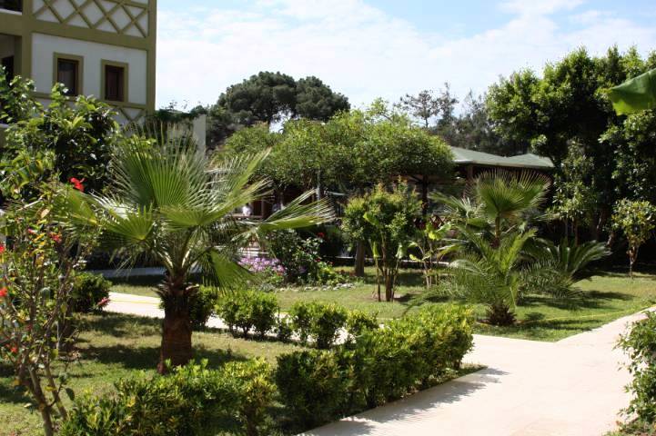 Club Lagonya Garden