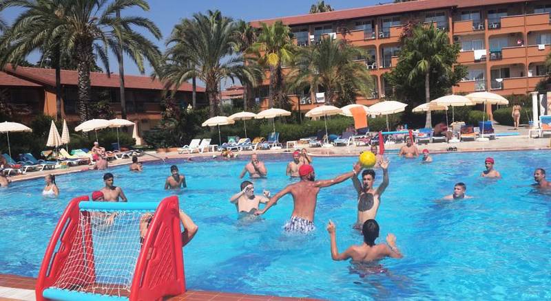 Club Turta Beach Hotel