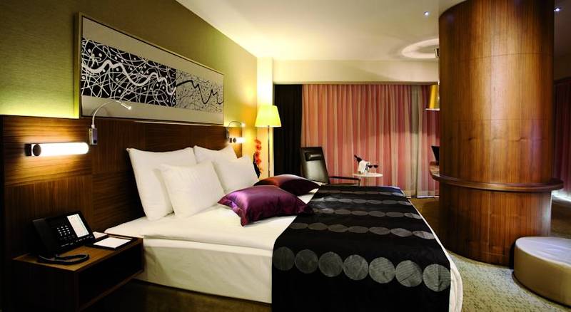 Crowne Plaza stanbul Harbiye