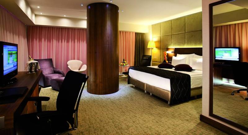 Crowne Plaza stanbul Harbiye