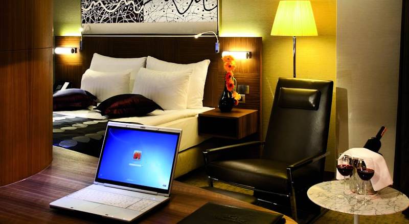 Crowne Plaza stanbul Harbiye