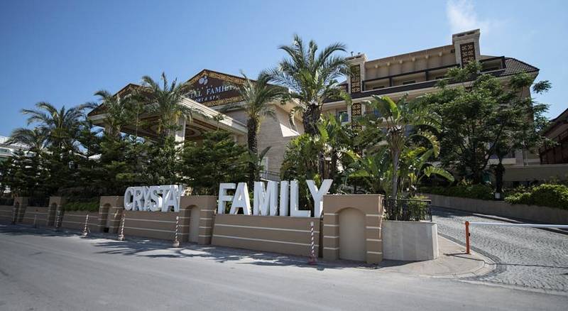 Crystal Family Resort & Spa