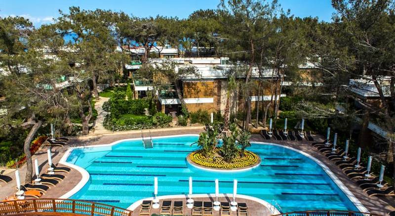 Nirvana Lagoon Villas Suites Spa Hotel