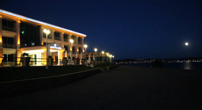 Cunda Kvrak Otel