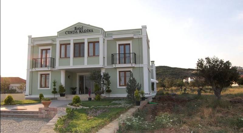 Cunda Marina Hotel