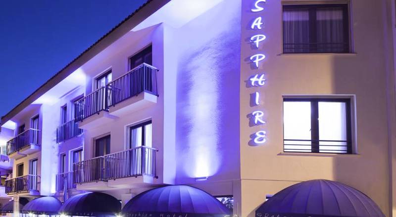 Data Sapphire Hotel