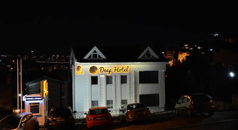 Deep Hotel