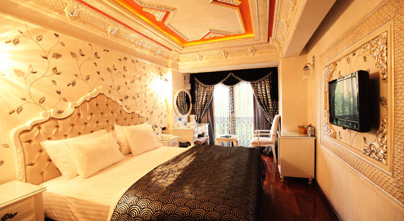 Deluxe Golden Horn Hotel