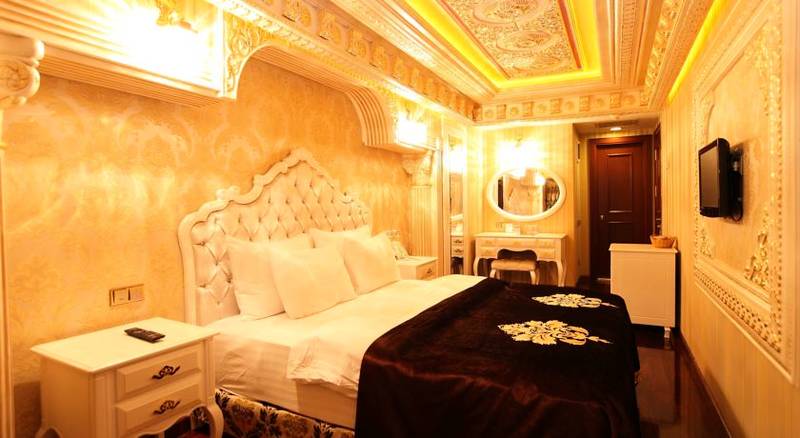 Deluxe Golden Horn Hotel