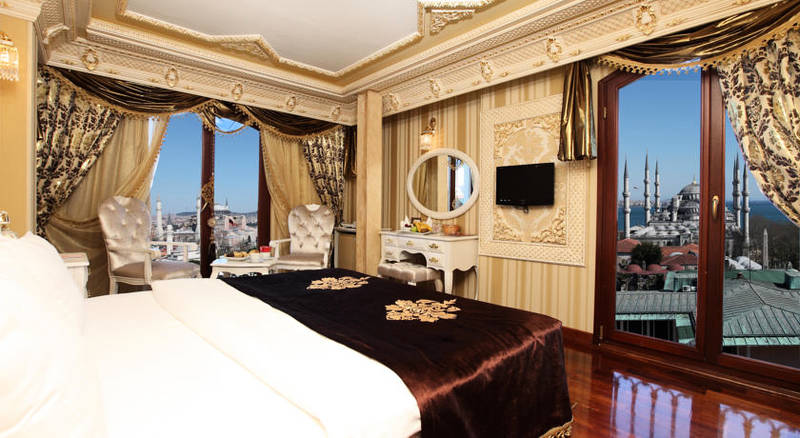 Deluxe Golden Horn Hotel