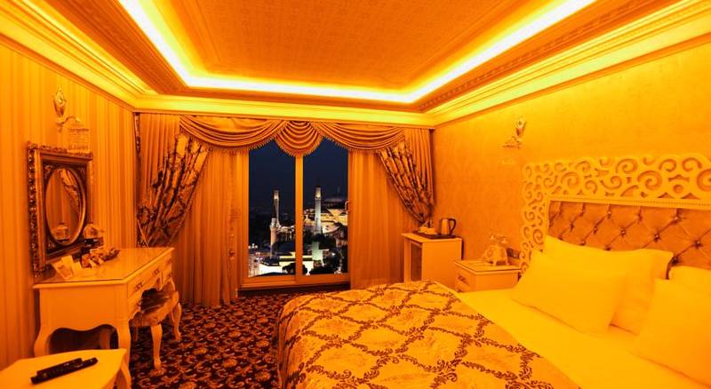 Deluxe Golden Horn Hotel