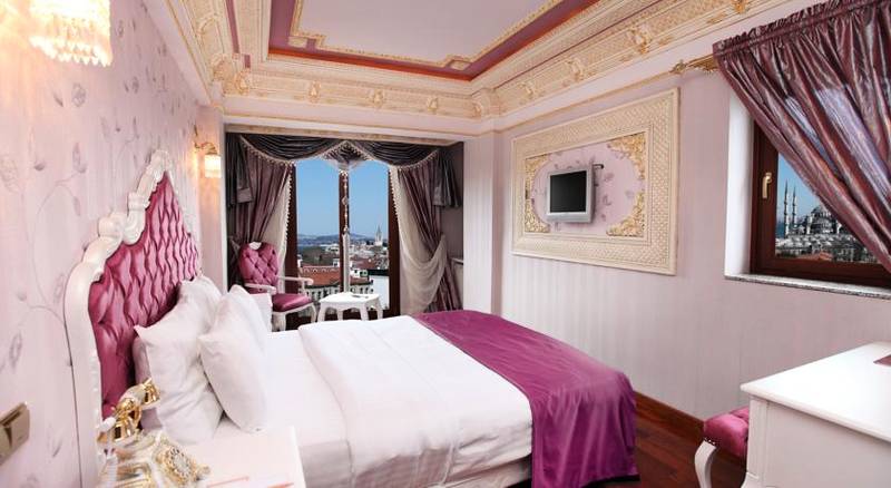 Deluxe Golden Horn Hotel