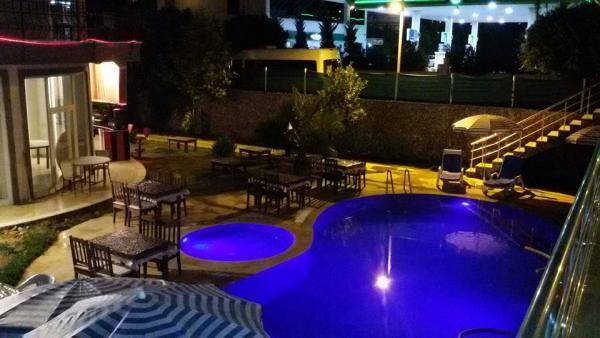 Deniz Suit Otel