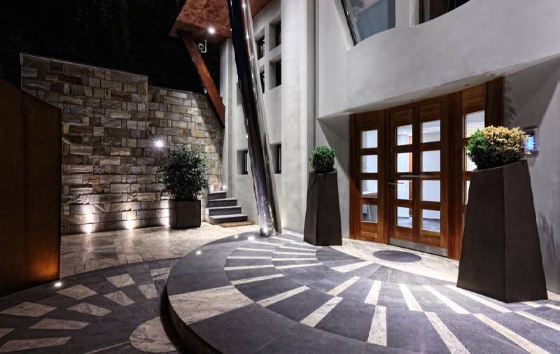 Deri Bosphorus Lodge