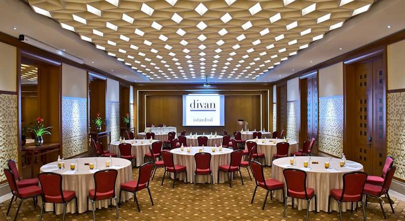 Divan stanbul