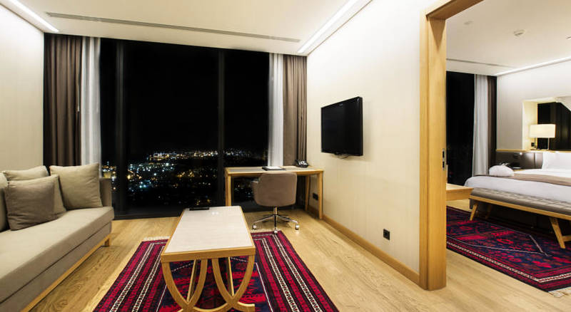 Doubletree By Hilton stanbul Avclar