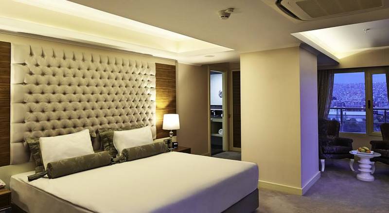 Doubletree By Hilton zmir Alsancak