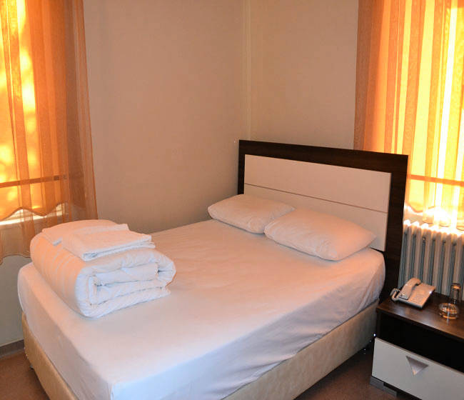 Edremit Zeybek Hotel