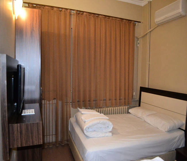 Edremit Zeybek Hotel