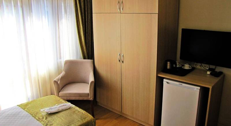 Efendi Apartment Gedikpaa