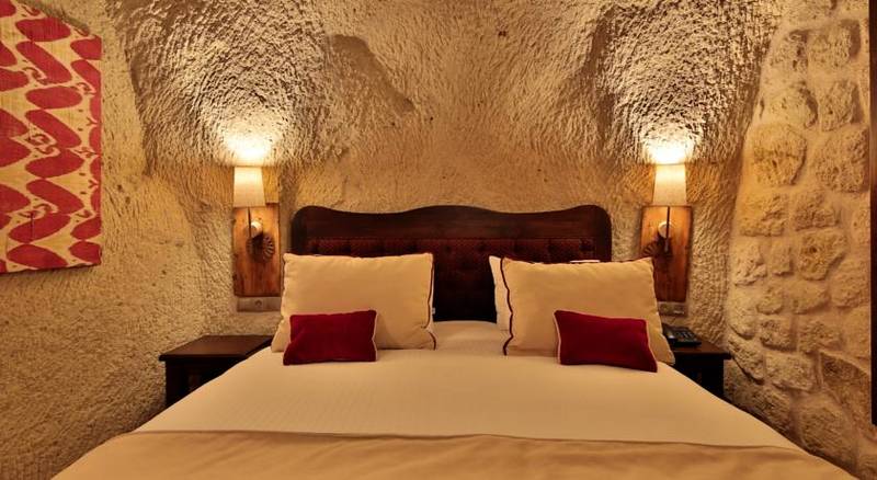 Elaa Cave Hotel