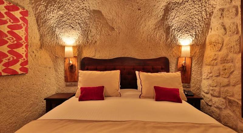 Elaa Cave Hotel