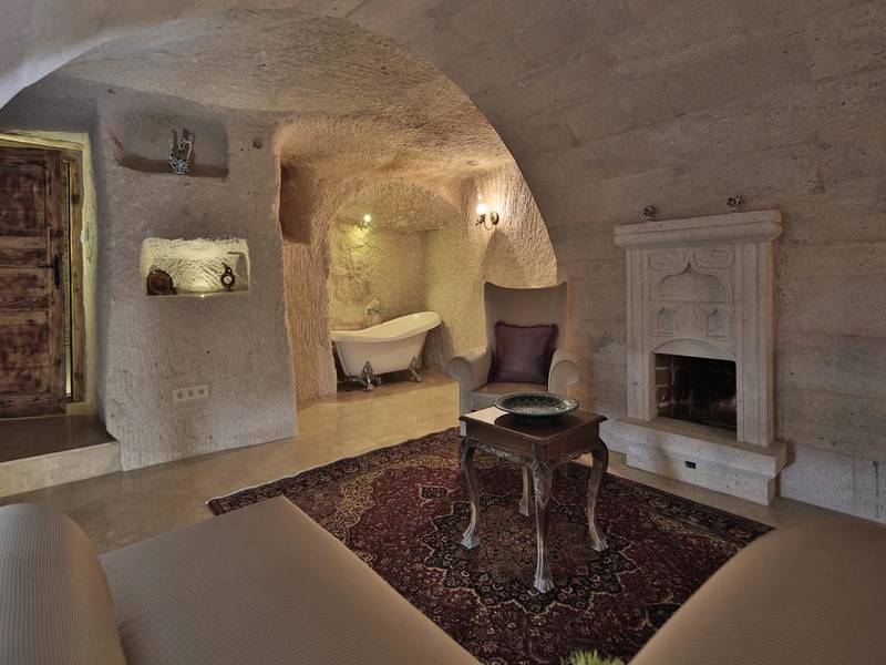 Elit Cave Suites