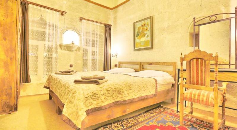 Elysee Cave House