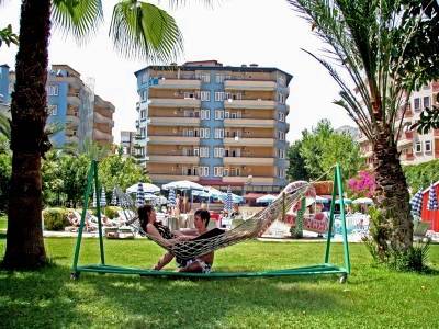 Elysee Garden Family Hotel