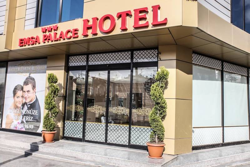 Emsa Palace Hotel