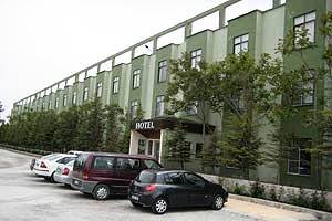 Eski pek Yolu Hotel