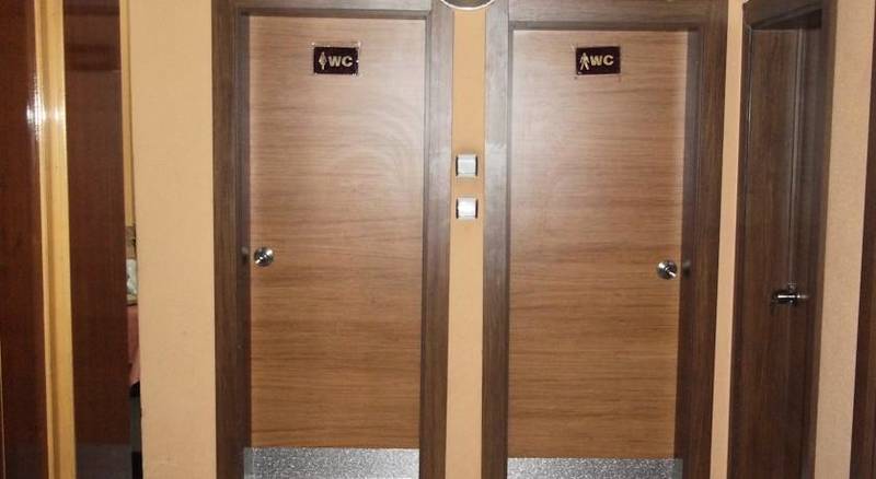 Eref Hotel