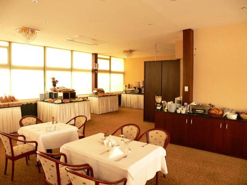 Feronya Hotel