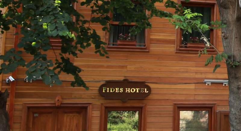 Fides Hotel