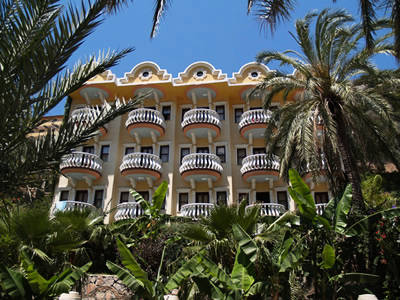 Flamingo Hotel ldeniz