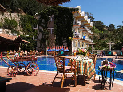 Flamingo Hotel ldeniz