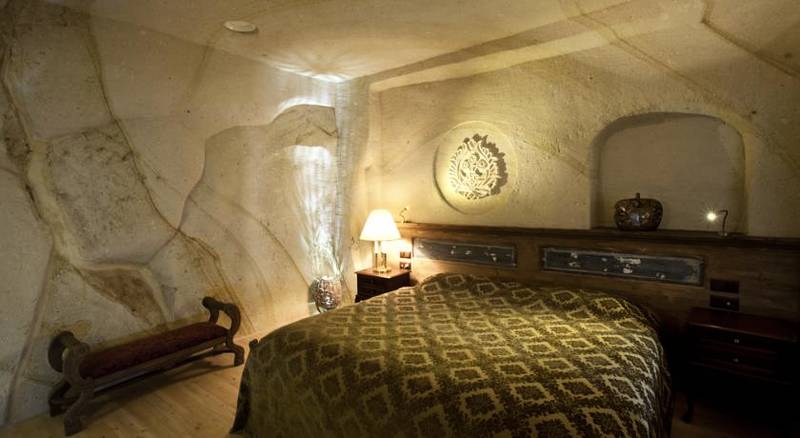 Fresco Cave Suites And Mansions