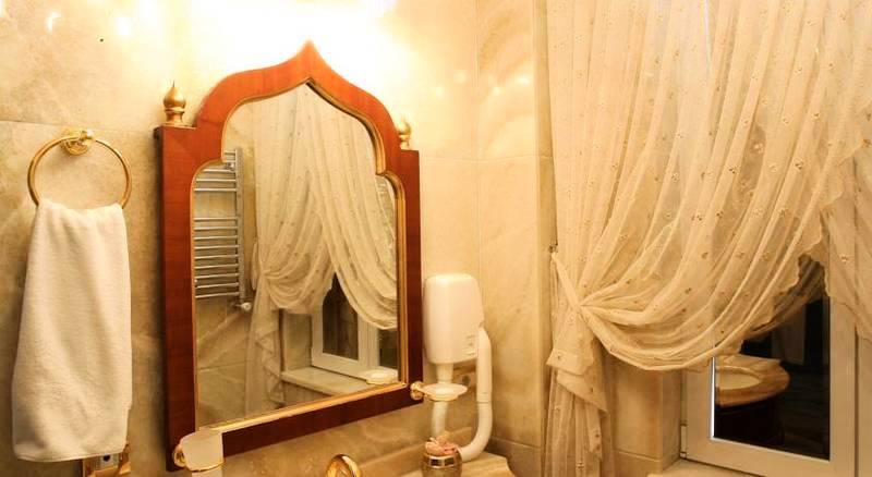 Fuat Paa Hotel