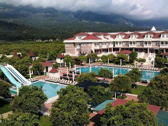 Garden Resort Bergamot Hotel