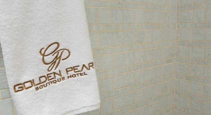 Golden Pearl Hotel