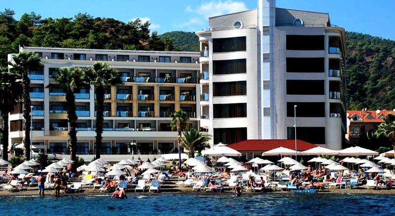 Golden Rock Beach Hotel