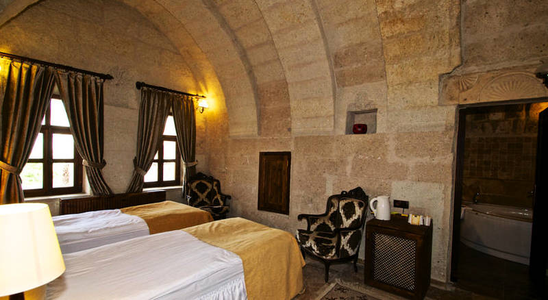 Grand Cave Suites