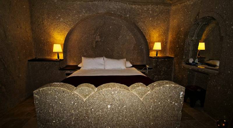 Grand Cave Suites