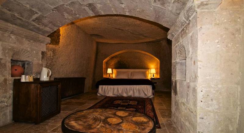 Grand Cave Suites